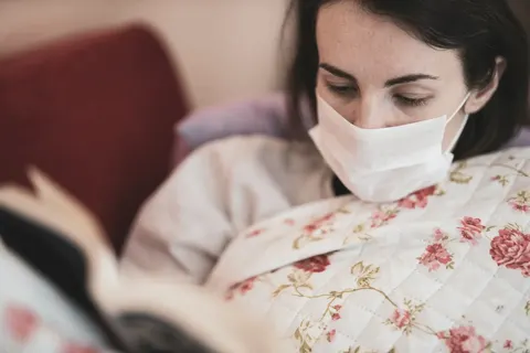 11 міфів про застуду, які варто нарешті залишити в минулому
