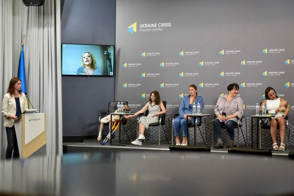 Батьки дітей з інвалідністю домагаються права на звільнення з армії