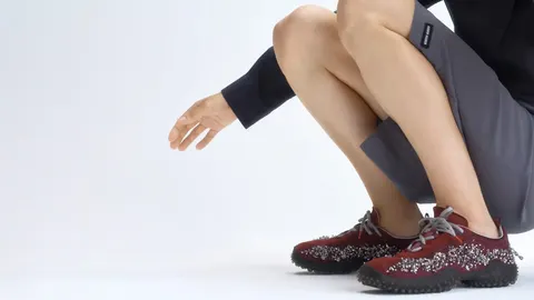 Miu Miu повертає культові Bubble Shoes: архівна модель 2000-х знову в тренді
