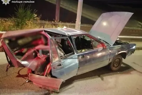 Смертельна ДТП у Києві: водій у статусі СЗЧ врізався в авто на проспекті Бандери