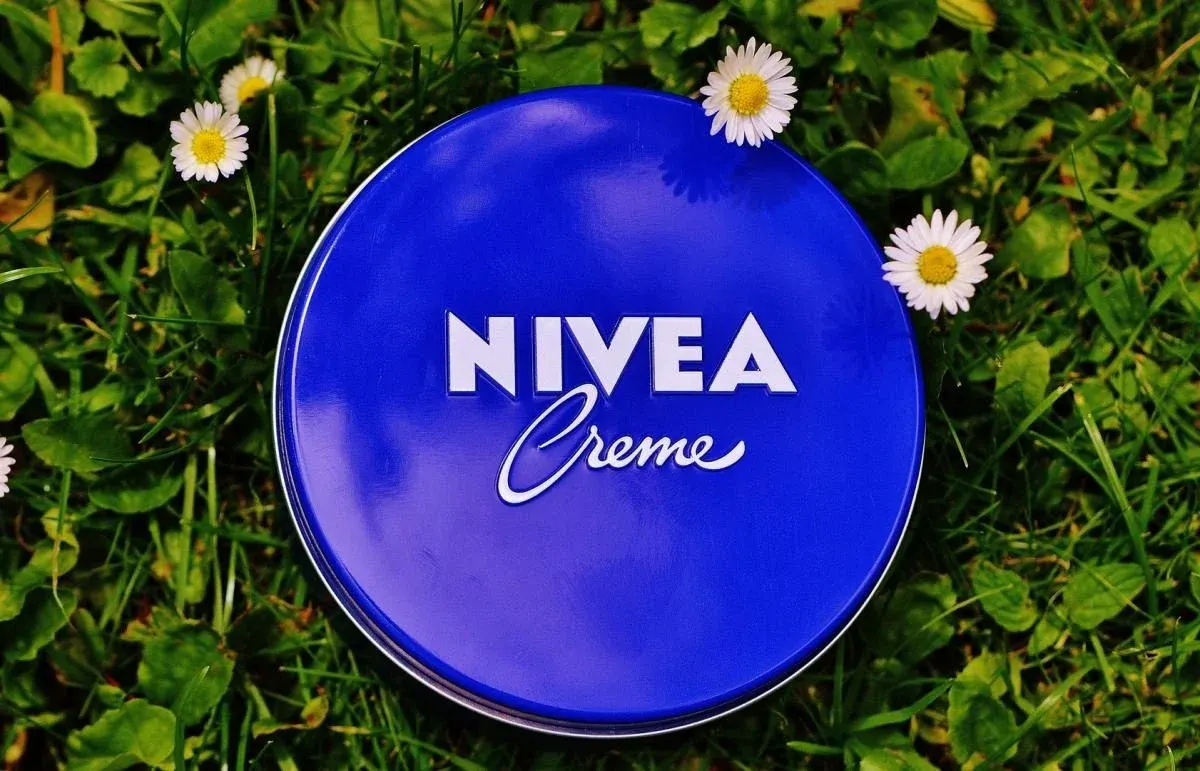 Класичний крем Nivea: для чого він насправді потрібен