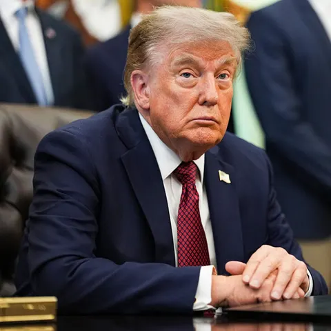 Нова зачіска Трампа: чому мережа вирішила, що президент США у перуці