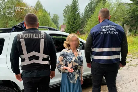 На Закарпатті голову ЛКК затримали за $1000 за фіктивний висновок про догляд