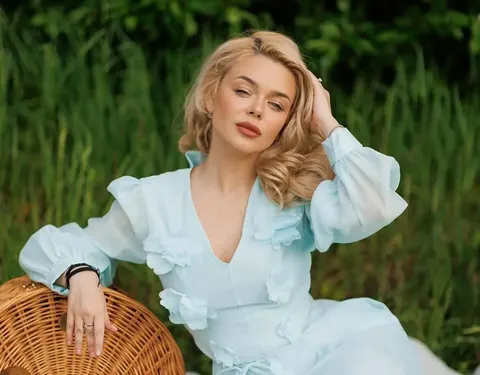 Аліна Гросу дивом уникнула трагедії: готельний номер вигорів, авто відкинуло хвилею