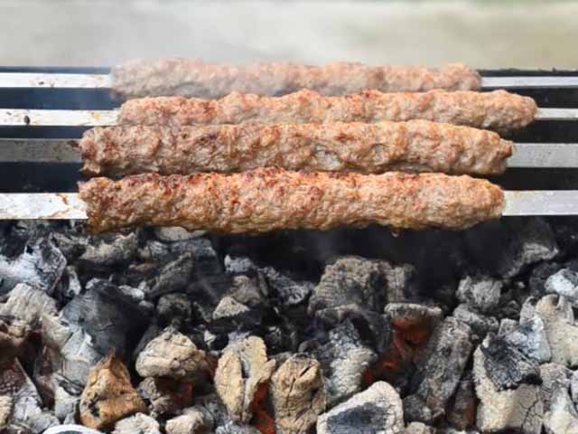 lyulya-kebab