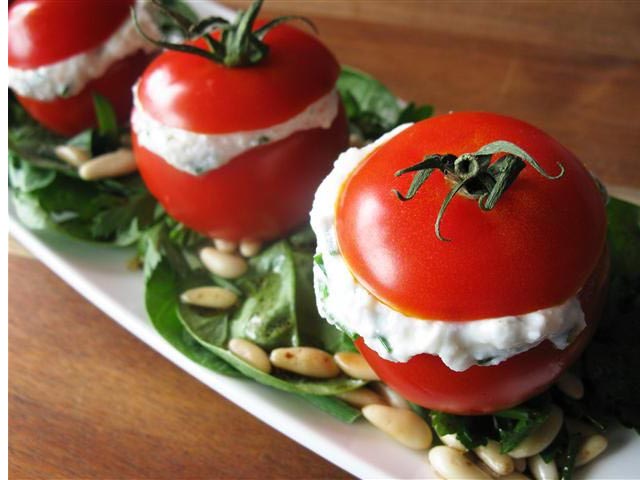 pomidory-farshirovannye